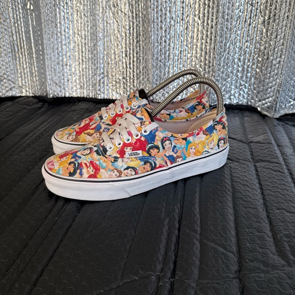 RARE Vans DISNEY PRINCESS EDITION Women Sz 9 SHOES Men 7.5